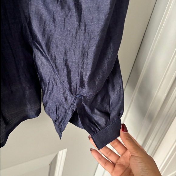NWOT Savannah Morrow Leo Blouse in Navy - Picture 5 of 6